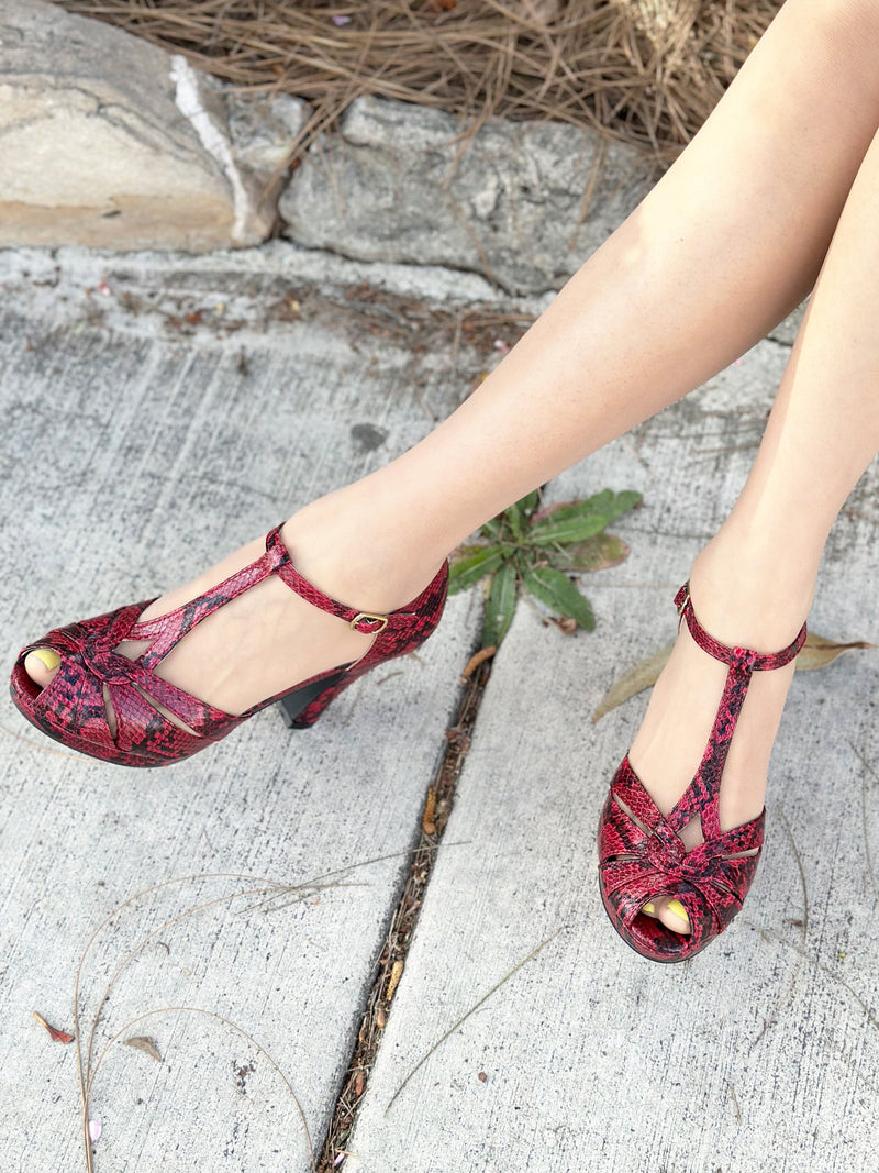 Lacey  Python Red